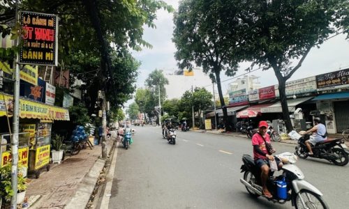 BÁN NHÀ MẶT TIỀN 40M2 NGANG 5,4M 3 TẦNG 3 PHÒNG NGỦ KINH DOANH ĐỈNH HIẾM BÌNH LỢI 6.95 TỶ.