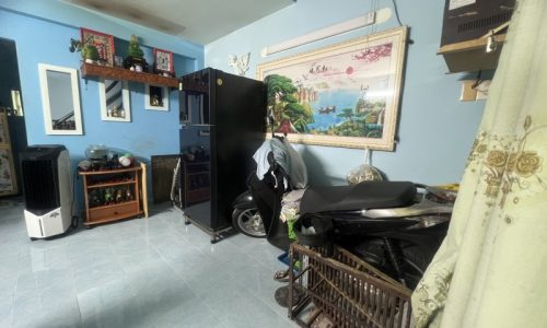 BÁN NHÀ QUẬN 3 35M SÁT MẶT TIỀN HẺM TO 4 TẦNG BTCT NGANG 4.5M HIẾM TRẦN QUỐC THẢO GẤP BÁN 4.6  TỶ.