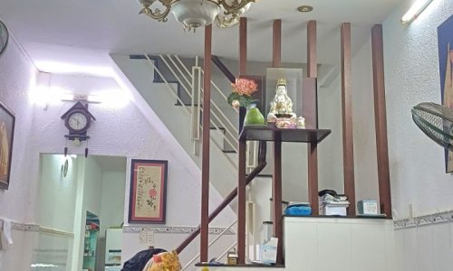 BÁN NHÀ PHÚ NHUẬN HXH 40M2 2 TẦNG 2 PN HẺM THÔNG NHÀ ĐẸP Ở NGAY THÍCH QUẢNG ĐỨC 4.7 TỶ.