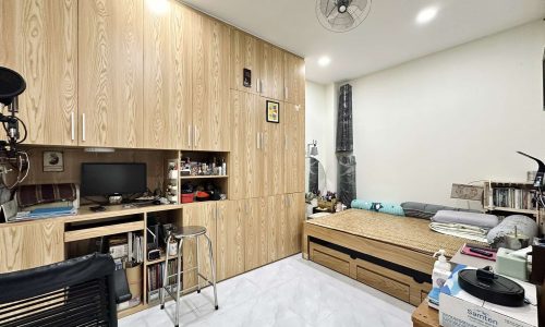 BÁN NHÀ PHÚ NHUẬN HXH 140M2 2 TẦNG NỞ HẬU 10M 7 PN HẺM THÔNG CHDV  DÂN TRÍ NGUYỄN TRỌNG TUYỂN GẤP BÁN  11.5 TỶ.