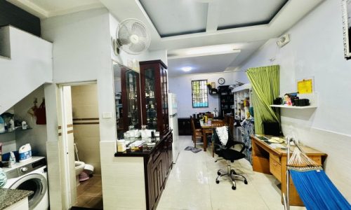 BÁN NHÀ TÂN BÌNH HXH 80M2 3 TẦNG NGANG 5M 5 PN 6 WC SÁT MT NGUYỄN TRỌNG TUYỂN 9,6 TỶ.