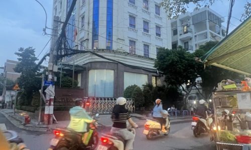 BÁN NHÀ PHÚ NHUẬN HXH 60M2 4 TẦNG 4PN NGANG 4.3M SÁT MẶT TIỀN HOÀNG DIỆU 9.5 TỶ