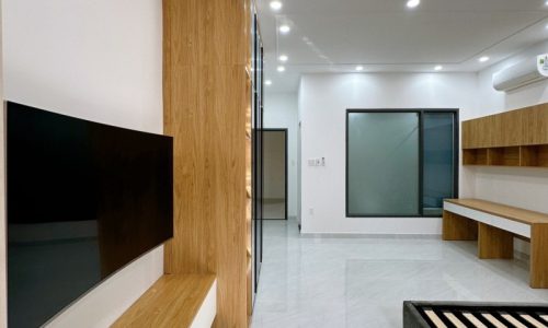 BÁN NHÀ MẶT TIỀN 70M2 2 TẦNG NGANG 4.5M SỔ VUÔNG NHÀ ĐẸP Ở NGAY KD ĐỈNH NGUYỄN KIỆM 12.8  TỶ