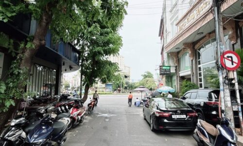 BÁN NHÀ MẶT TIỀN  60M2 5 TẦNG NỞ HẬU GẦN 5M KD ĐỈNH KHU PXL HOA HỒNG 19.5 TỶ.