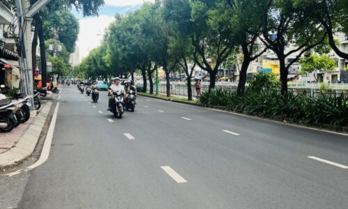 BÁN NHÀ PHÚ NHUẬN MẶT TIỀN HẺM 60M2 5 TẦNG NGANG 8M KD ĐỈNH SIÊU HIẾM TRƯỜNG SA 16.5 TỶ.