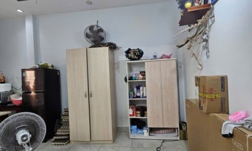 BÁN NHÀ MẶT TIỀN 100M2 4 TẦNG NỞ HẬU 7M KD ĐỈNH ĐÔNG HỒ 18 TỶ.