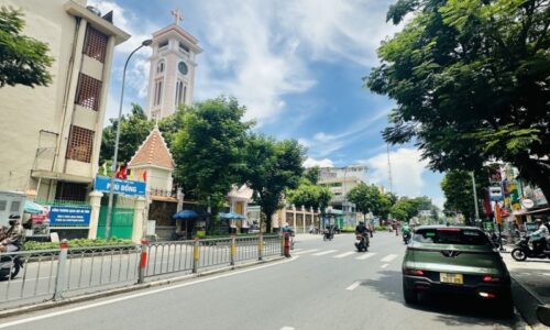 BÁN NHÀ BÌNH THẠNH HXH 68M2 3 TẦNG NGANG 4,2M CHDV 6 PN SÁT MT XÔ VIẾT NGHỆ TĨNH GẤP BÁN  6.9 TỶ